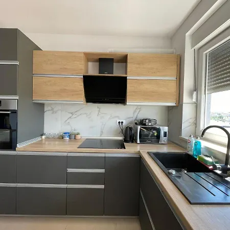 Apartman Lea