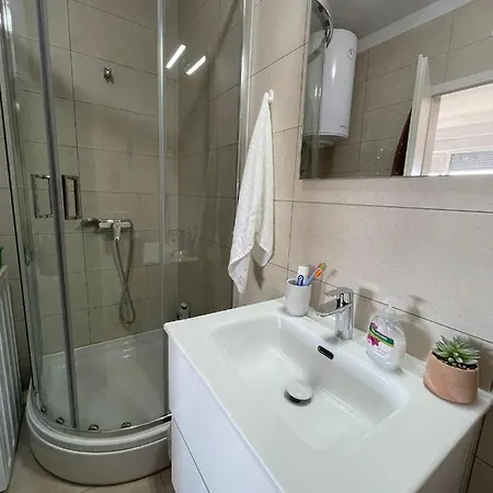 Apartman Lea