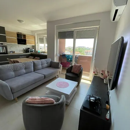 Apartman Lea Apartment Pula