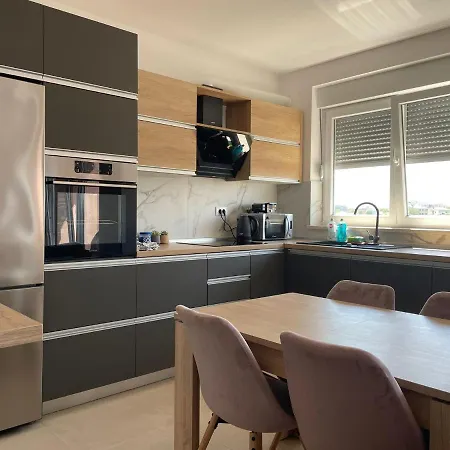 Apartman Lea Póla